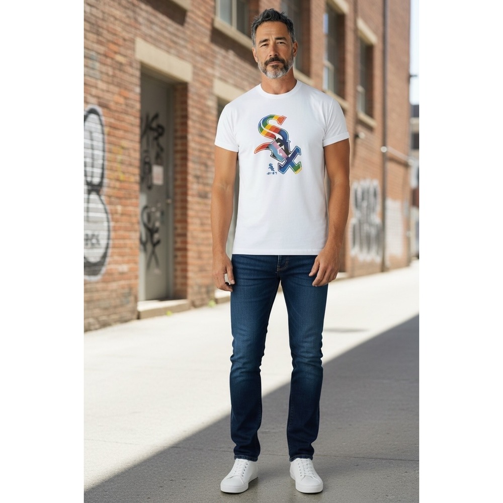 823 Logo Athletic Chicago White Sox Pride Rainbow Logo White T-Shirt Mens S NWT